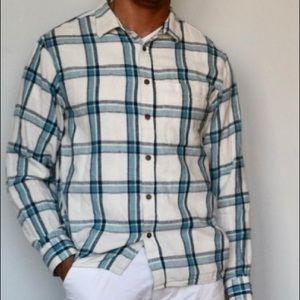 Old Navy Large White, Blue, and Green Longsleeve Flannel